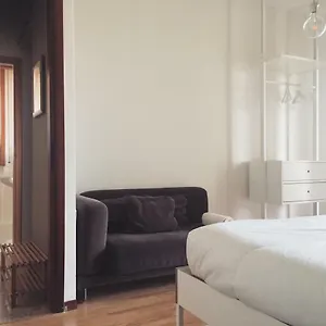 https://sunny-family-apartment-in-villa.it-lombardy.com